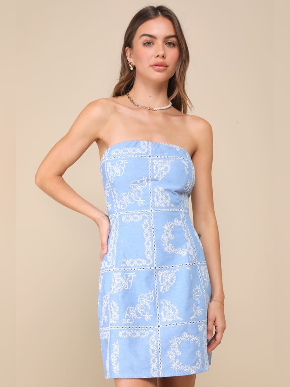 Lulu’s Lovely Pose Blue Embroidered Strapless Mini Dress Size Medium NWT
